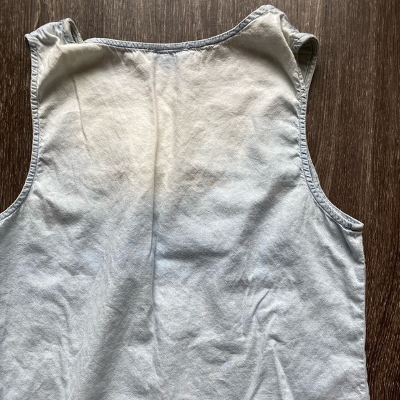 Light blue chambray embroidered sleeveless dress. Medium - Picture 8 of 12